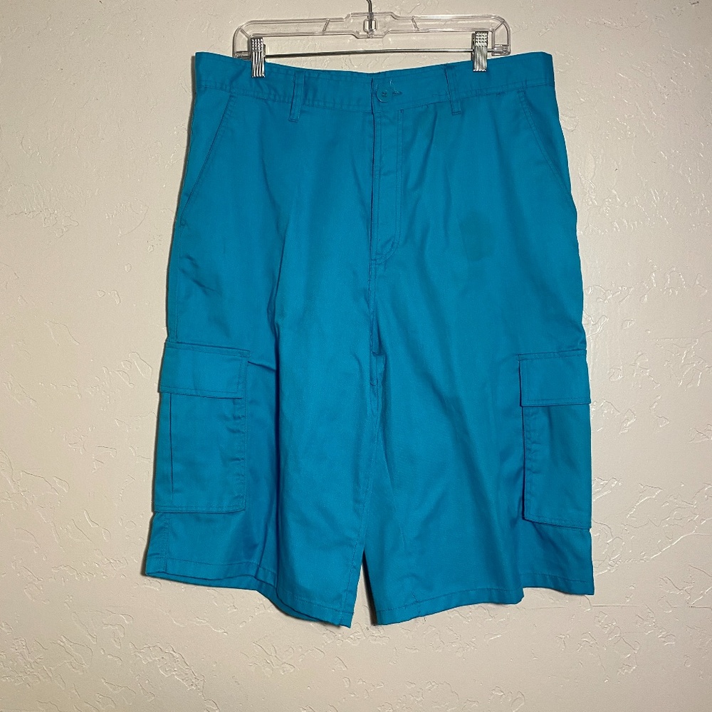 Old Skool men's cargo shorts, size 36